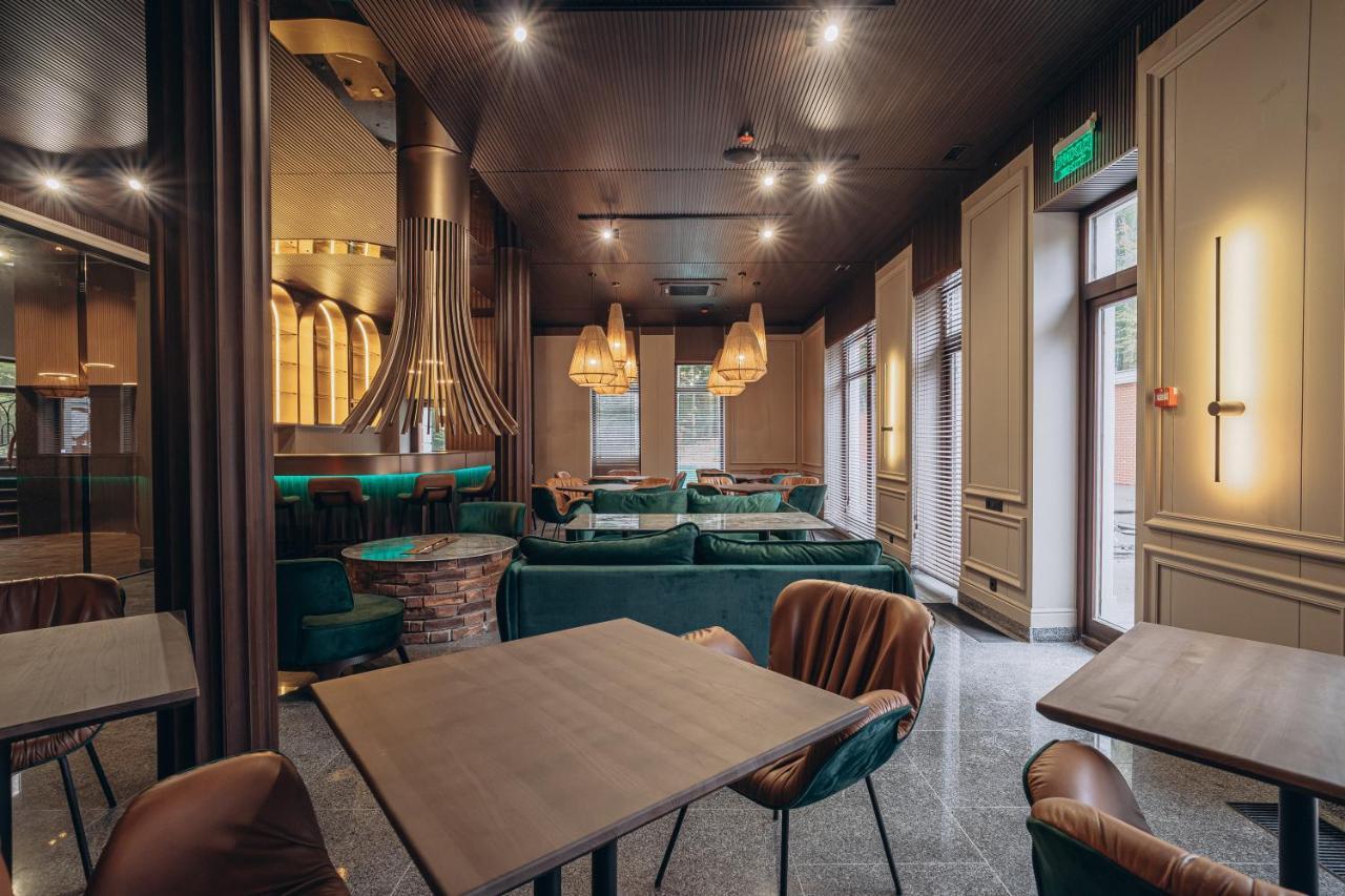 Park Hotel Bristol Ужгород Екстер'єр фото