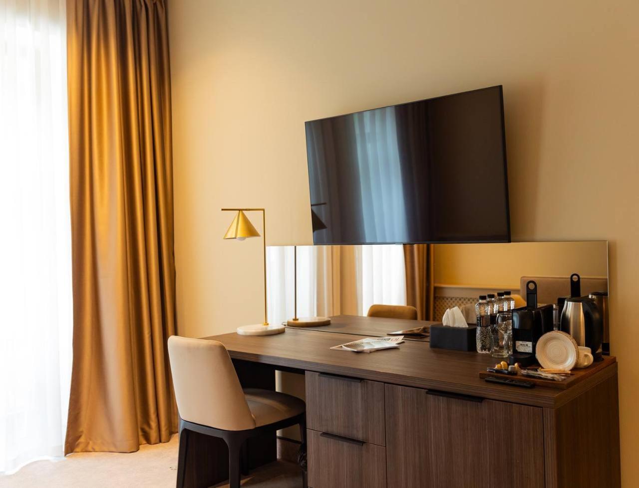 Park Hotel Bristol Ужгород Екстер'єр фото