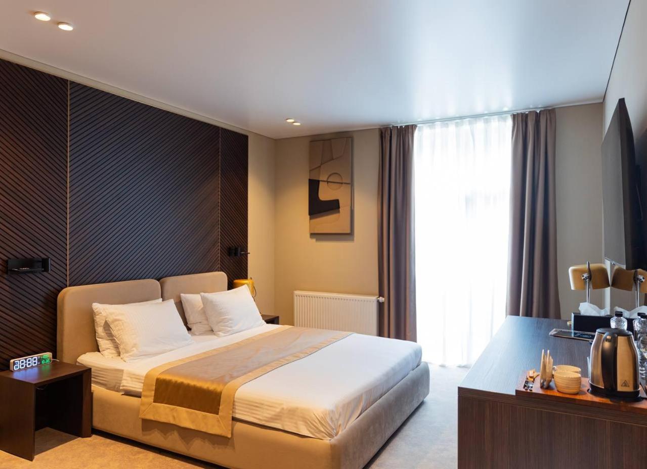 Park Hotel Bristol Ужгород Екстер'єр фото