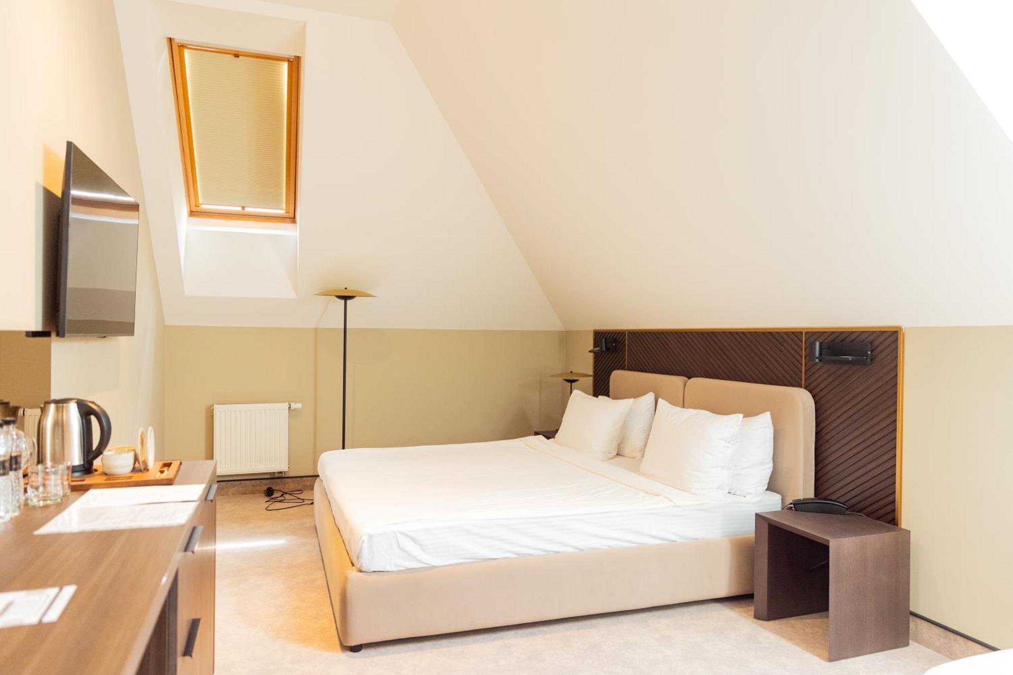 Park Hotel Bristol Ужгород Екстер'єр фото